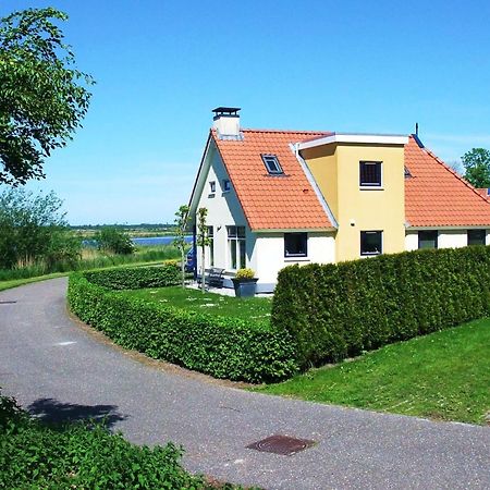 Detached Villa With Dishwasher Leeuwarden At 21Km Suameer Exterior foto
